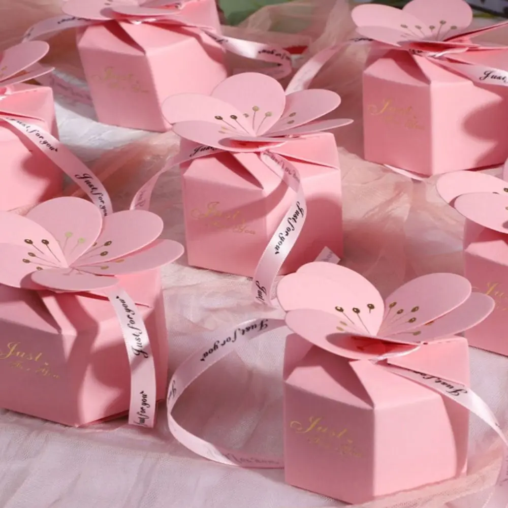 10 Stück kreative Hochzeits bevorzugung sbox sechseckiges Papier Pralinen schachteln Party Dekor Band Geschenk verpackungs boxen Image