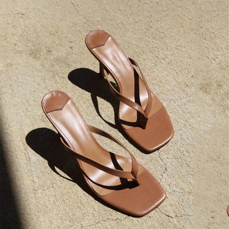 Neue Leder Flip Flops Kätzchen Absatz quadratische Zehen Hausschuhe Frauen Designer Marke Muller Schuhe sexy Frauen Schuhe Sandal ias Mujer Verano