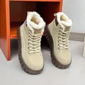 Stivali da neve con piattaforma donna 2024 novità in scarpe da Skateboard sportive Casual moda invernale più scarpe da ginnastica con stivaletti caldi in pelliccia
