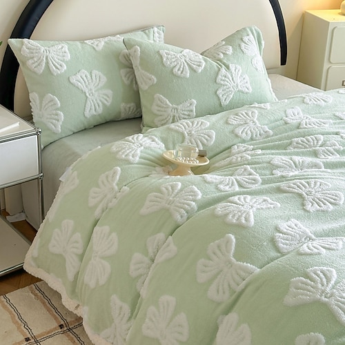 Verdickte Winterdecke aus ultraweichem und warmem Fleece, perfekt für kaltes Wetter, gemütlich und bequem für Bett, Couch oder Lounge, ideal als Winterdekoration Image