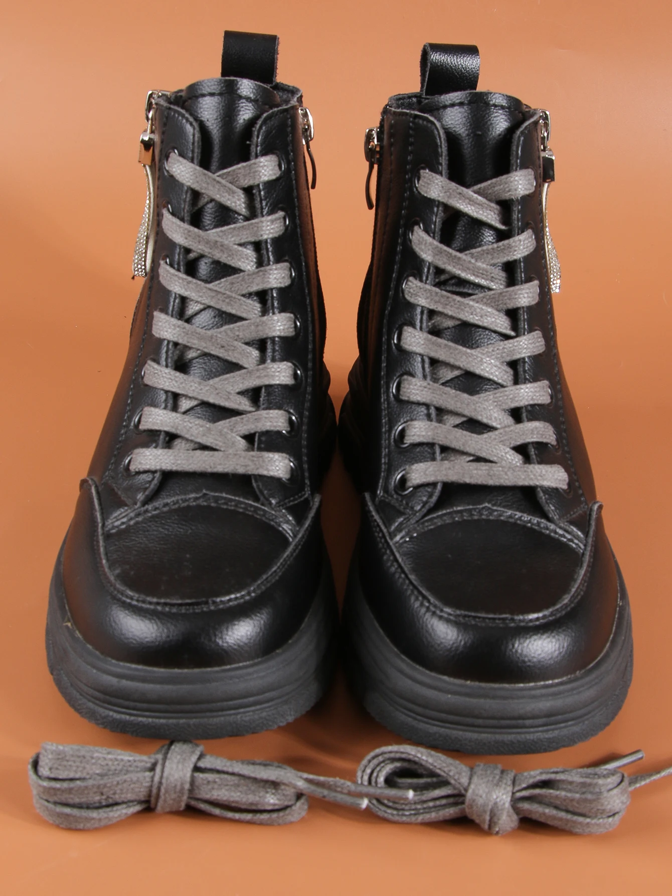 1 Paar flache, lässige, gewachste Schnürsenkel, dunkelgraue, gelbbraune, gewachste flache Schnürsenkel Image