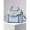 elegante borsa a tracolla beige da donna – design monogramma di lusso con ciondolo a cuore e manico superiore