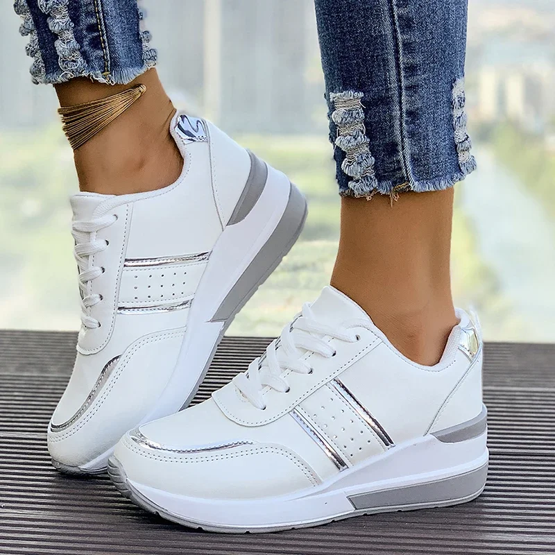 Sneakers con zeppa bianca da donna scarpe sportive comode antiscivolo per donna scarpe Casual vulcanizzate all'aperto scarpe da ginnastica da passeggio per donna