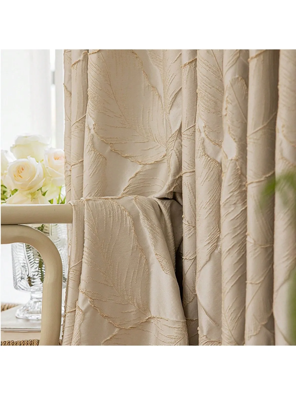 1pc beige geprägtes Blatt muster Licht blockierender Vorhang für Luxus villa Wohnzimmer Schlafzimmer Fenster Image