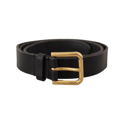 Klassischer goldener Schnallengurtel aus Leder aus Metall Image