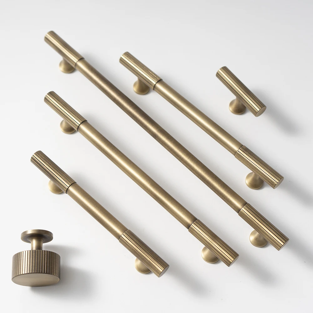 Schrankgriff und Knopf aus antikem Bronze-Messing, linear gerändelt, Schubladenknöpfe aus massivem Messing, T-Bar, Schlafzimmer, Küche, Schrankbeschläge Image