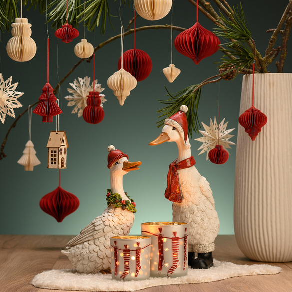 Dekofigur Weihnachtsgans mit Mütze und Kranz 24 cm hoch Image