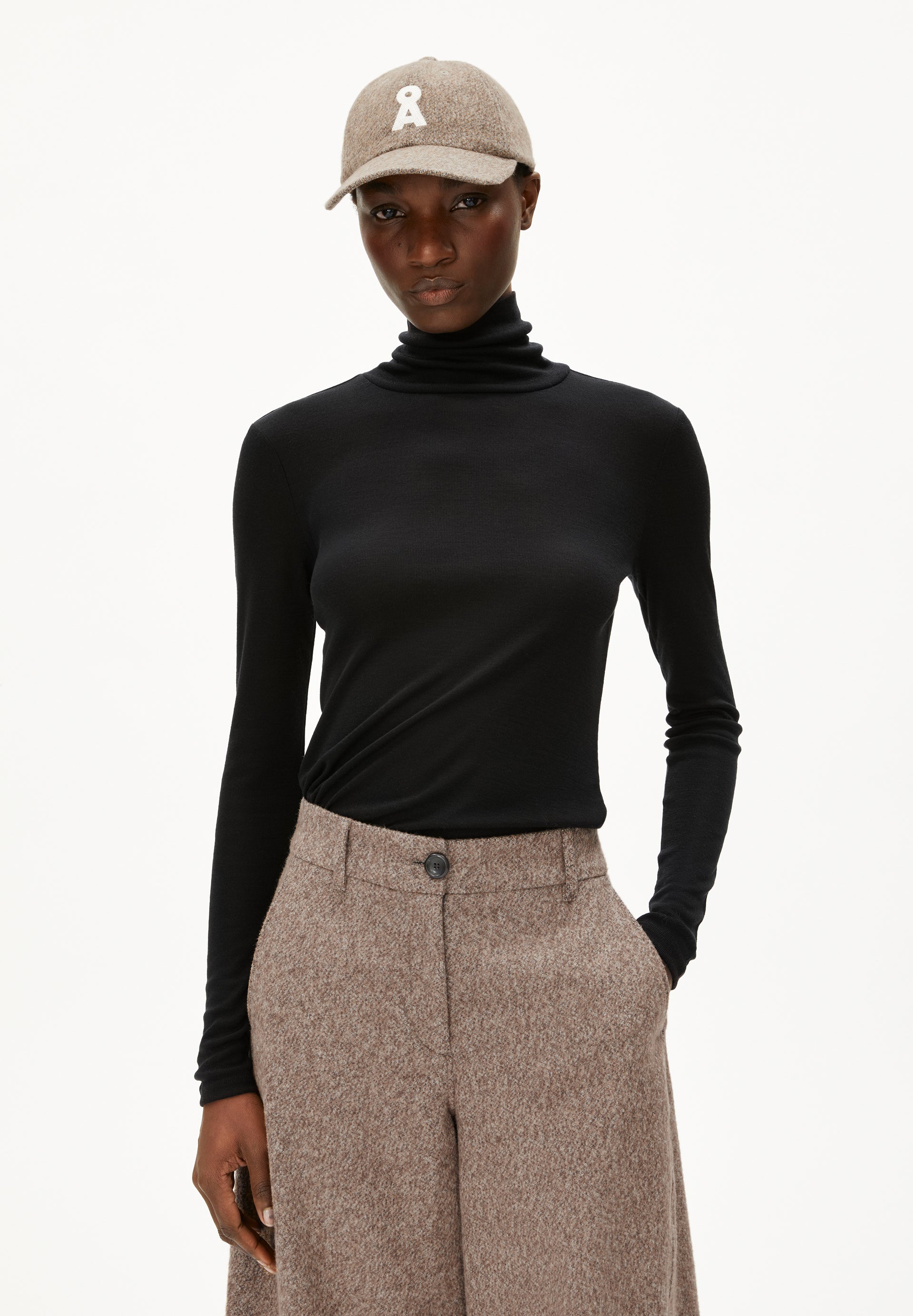 GRAZILIAA WOOL BLEND | Longsleeve aus Bio-Woll Mix - schwarz (M) Image