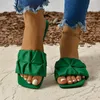 Sommer Hausschuhe für Frauen Flip-Flops Wohnungen Neue Plissee Koreanische Hausschuhe Frauen Sandalen Grün Slip auf Schuhe Plus Größe 35-43