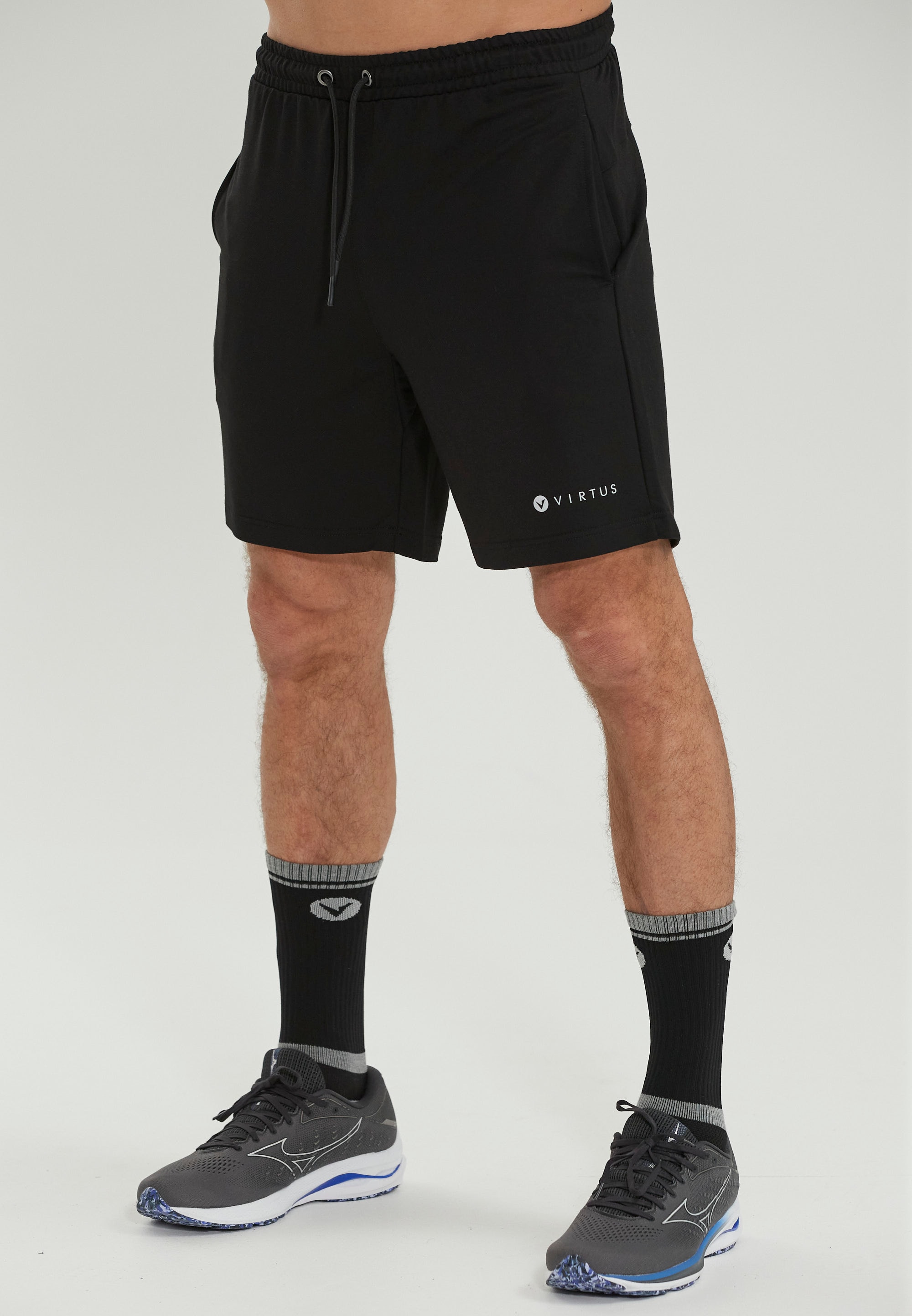 Shorts VIRTUS "Patrick V2", Herren, Gr. S, US-Größen, schwarz, 66% Viskose, 30% Polyester, 4% Elasthan, kurz, Hosen Shorts, mit verstellbarem Tunnelzug
