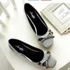 Weibliche Wohnungen Karree Frau Patent Leder Loafer Bogen Weiche Sohle Bequeme Ballett Schuhe Für Tanz Grau Schwarz Plus Größe 43 41
