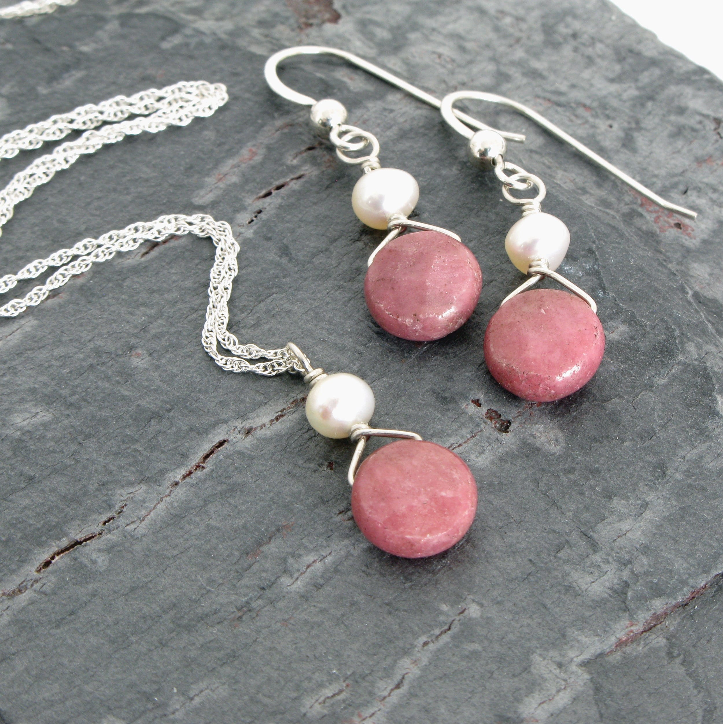Set di collana e orecchini in rodonite, argento sterling, placcato oro, set regalo in rodonite, perle d'acqua dolce, set di gioielli in rodonite, rega