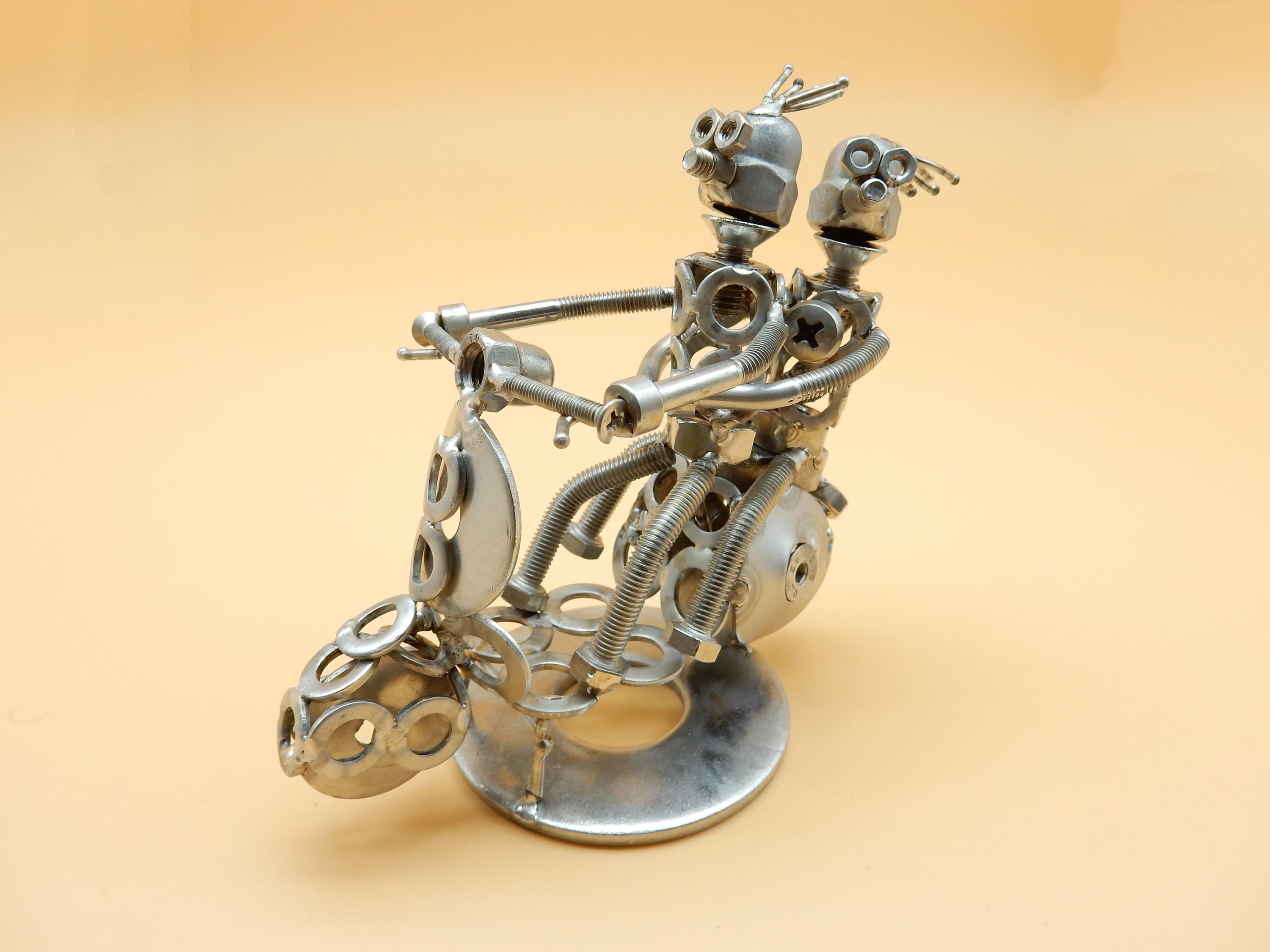 "Figura in acciaio\"vespa piaggio\" idea regalo fatta a mano,Vespa miniatura,modellino vespa,regalo appassionato vespa piaggio,vespa 50 special"