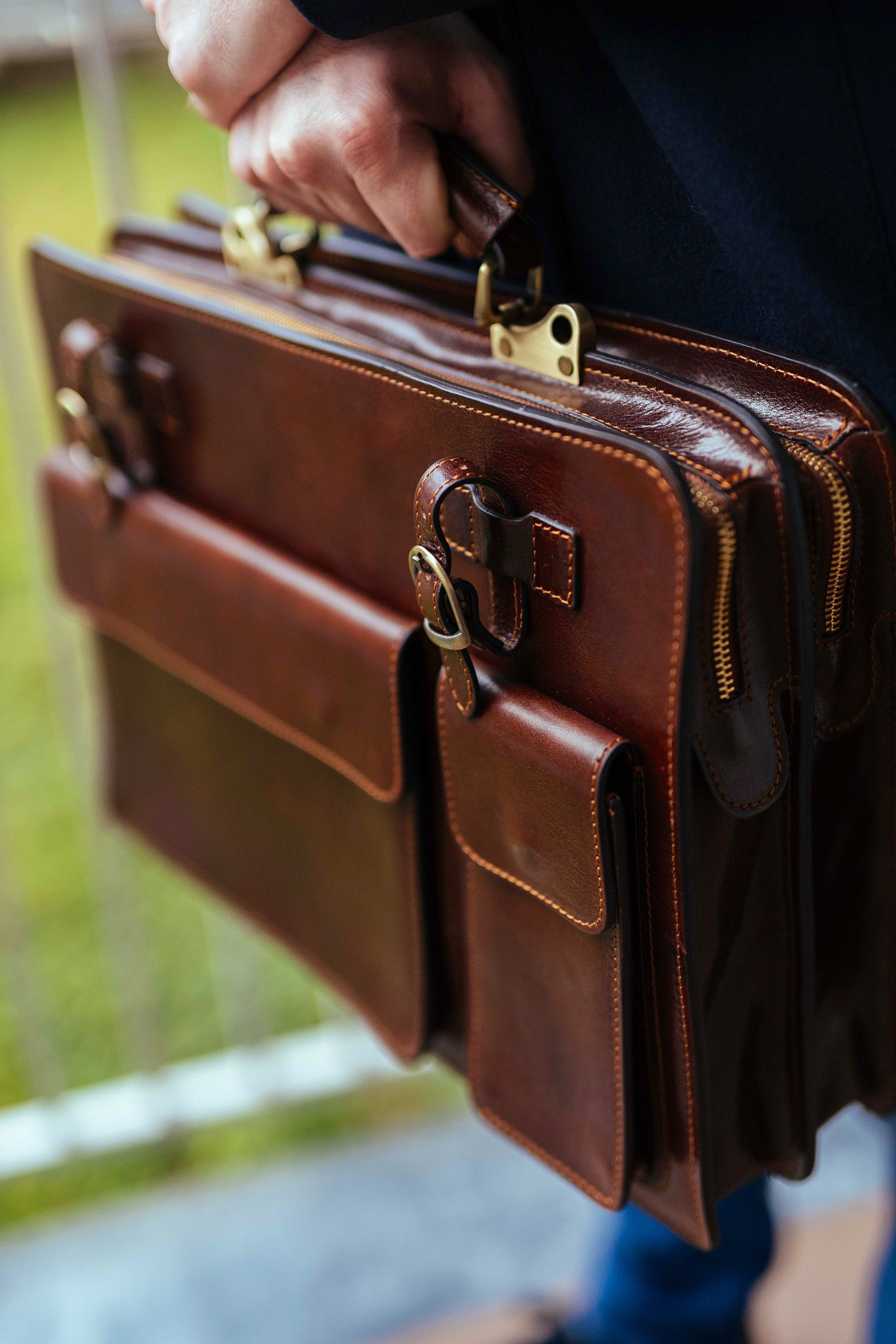 CONSEGNA IN 48 ORE, Borsa portadocumenti in pelle italiana realizzata a mano: Borsa per laptop in pelle marrone