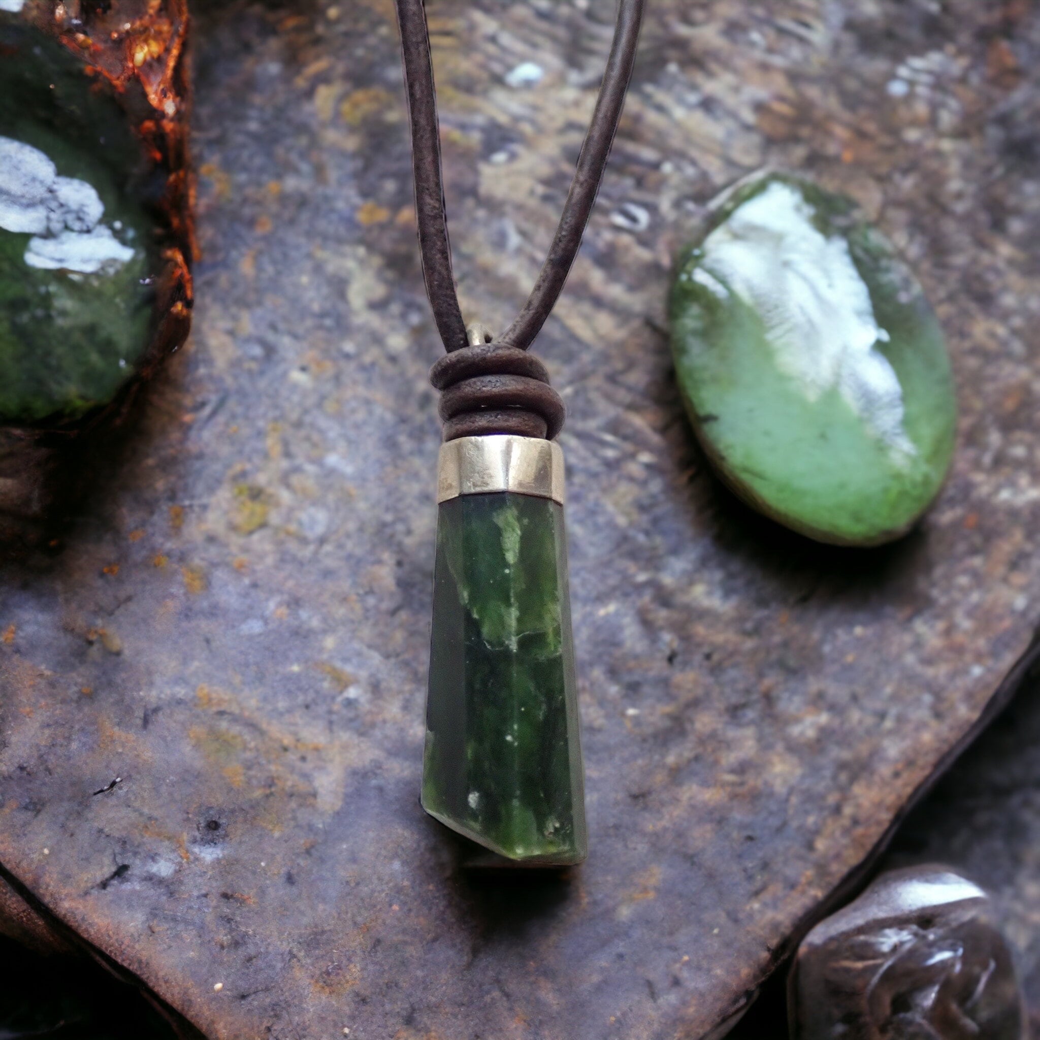 Collana con ciondolo in giada, collana in giada da uomo, collana in giada da uomo, collana in giada da uomo, collana con ciondolo in pietra verde, col