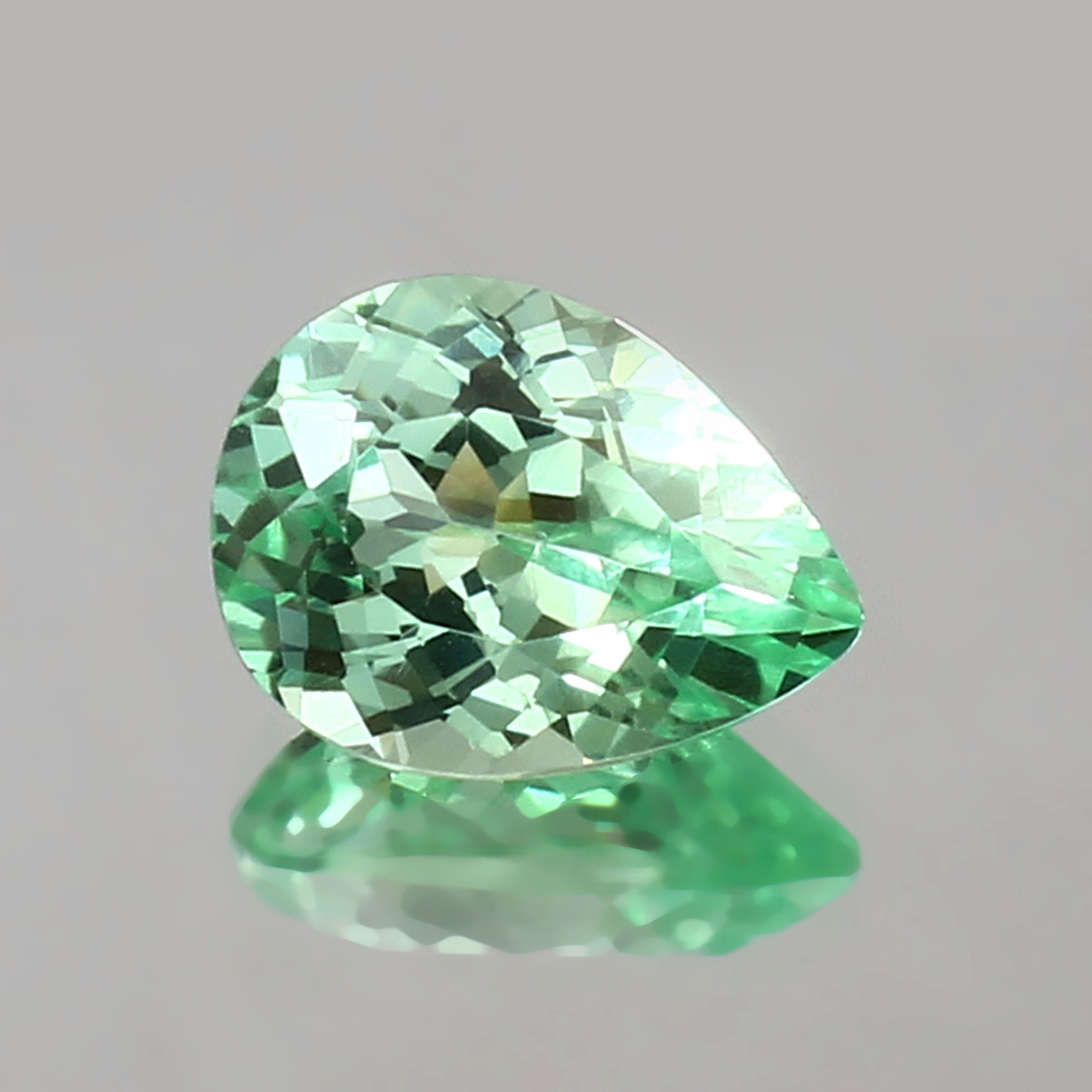 Zaffiro verde Ceylon AAA, taglio a pera, 8 x 6 mm, pietra preziosa sciolta, ideale per la creazione di anelli nuziali, regalo perfetto per lei.