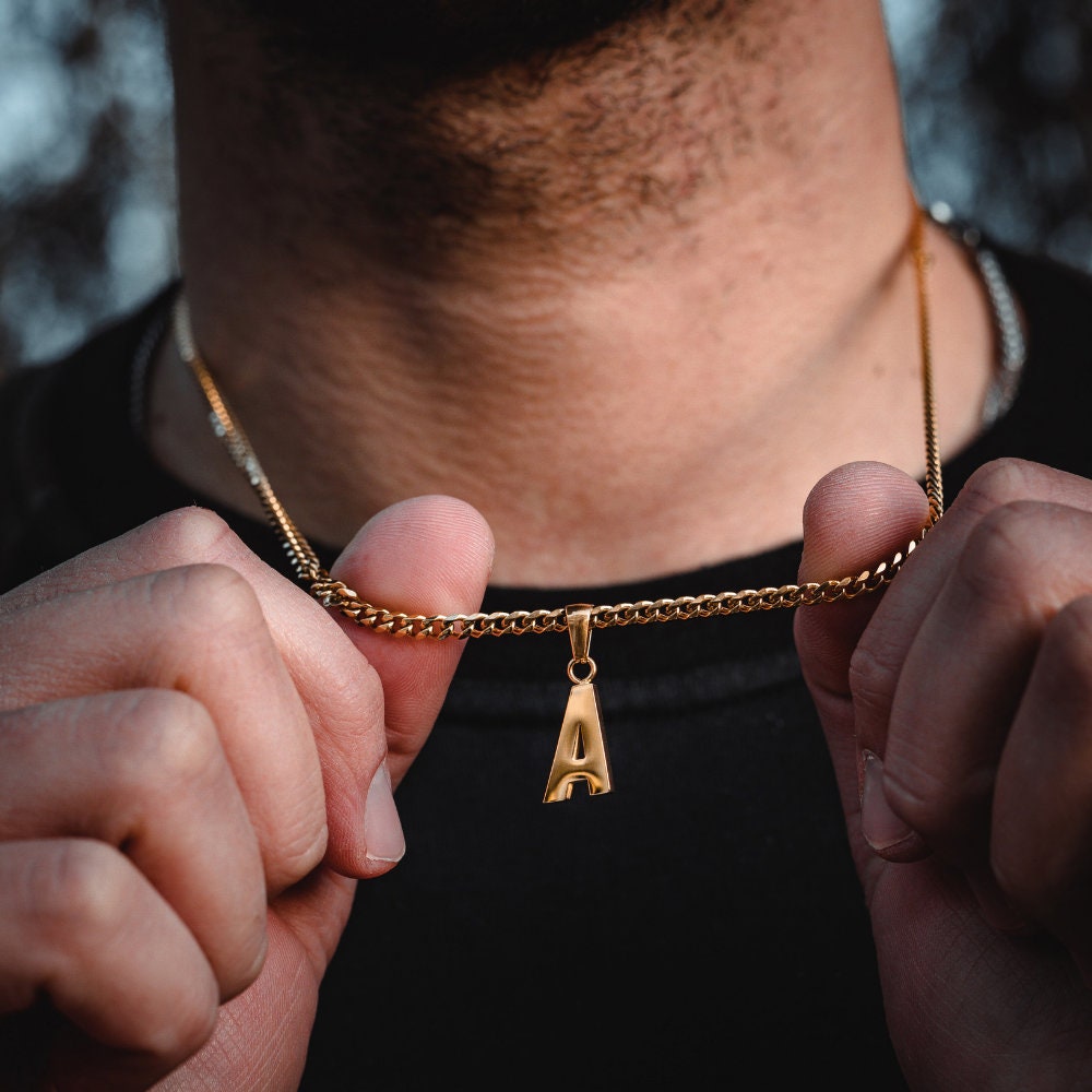 Collana con iniziale in oro 18 carati - Ciondolo con iniziale audace - Collana con lettera per uomo - Collana con iniziale da uomo - Gioielli da uomo