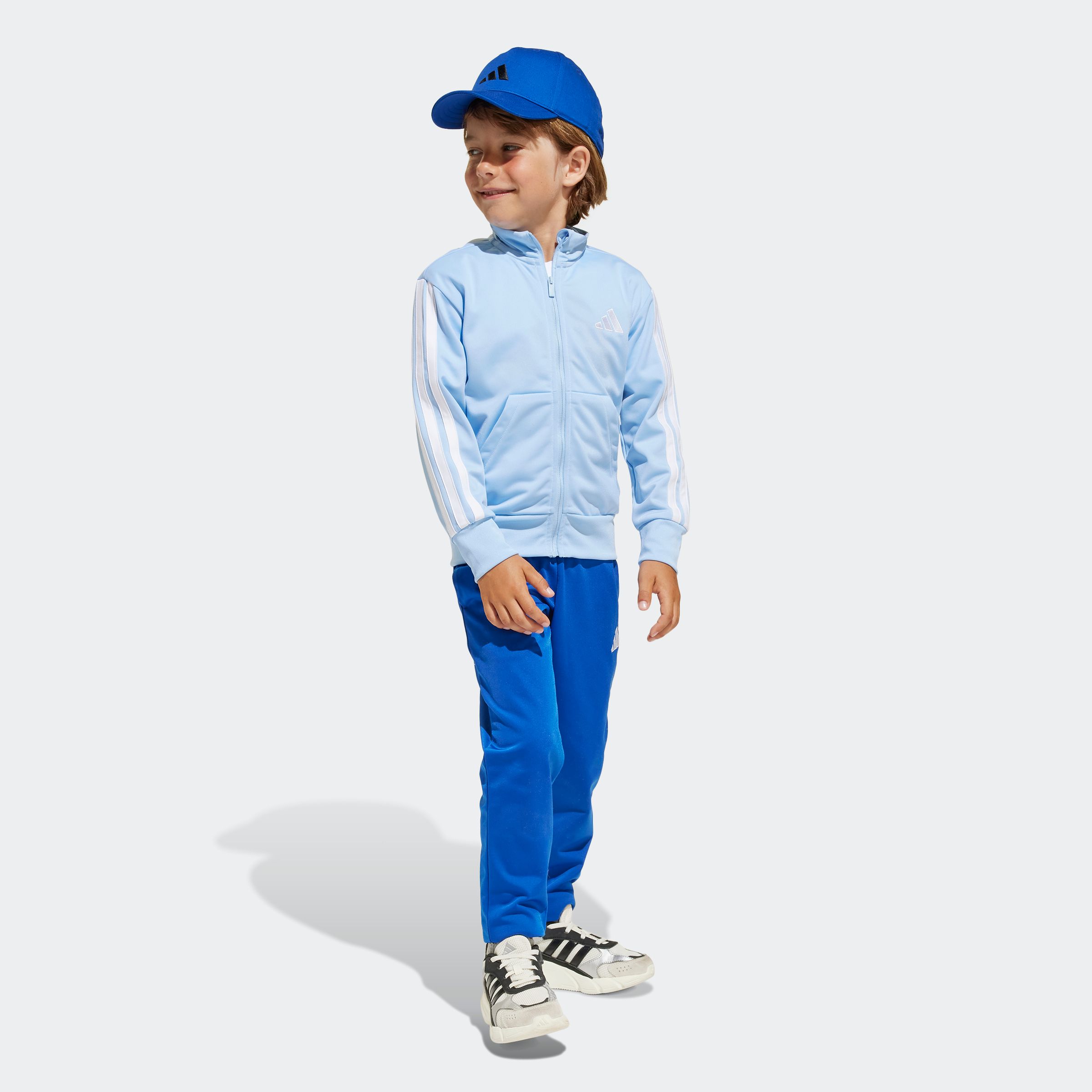 Trainingsanzug ADIDAS SPORTSWEAR "LK 3S TR TS 205", Kinder, Gr. 122, blau (glow blau, weiß), Obermaterial: 100% Polyester, Sportanzüge Image