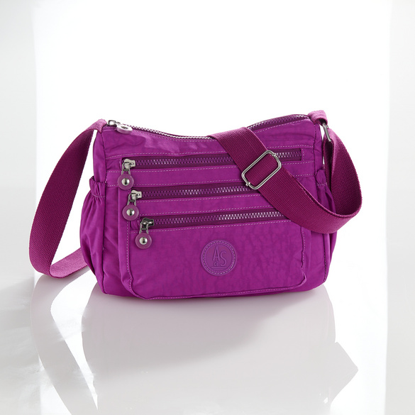 Nylon-Umhängetasche "Inga" mit RFID-Schutz fuchsia Image