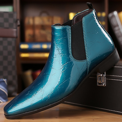 Lila Chelsea-Stiefel aus Lacklederimitat mit elastischem Einsatz für Herren – stilvolles Schuhwerk für die Freizeit und formelle Anlässe Image