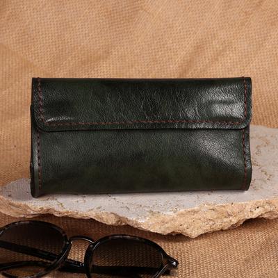 Visual Green,'Handcrafted 100% Leather Eyeglasses Case in Dark Green Hues'