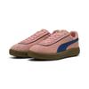 Sneaker PUMA "PUMA Club Klassika Sneakers aus Wildleder Damen", Gr. 37.5, rosa (pink fruit blazing blau gold), Obermaterial: Textil, Kuhleder, Synthetik; Futter: Textil, Synthetik; Innensohle: Textil; Laufsohle: Gummi, Schuhe Retrosneaker