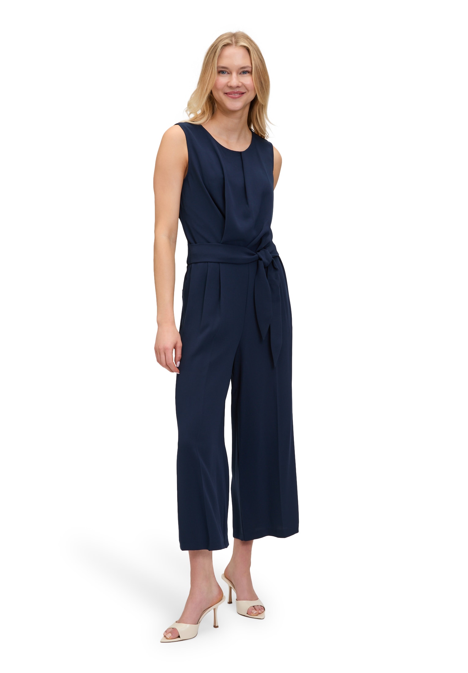 Overall BETTY & CO "Betty & Co Damen Jumpsuit ohne Arm", Damen, Gr. 42, blau (dunkelblau), Obermaterial: 100% Polyester. Futter: 100% Polyester., feminin, tailliert, Rundhals, Overalls, Falten Image