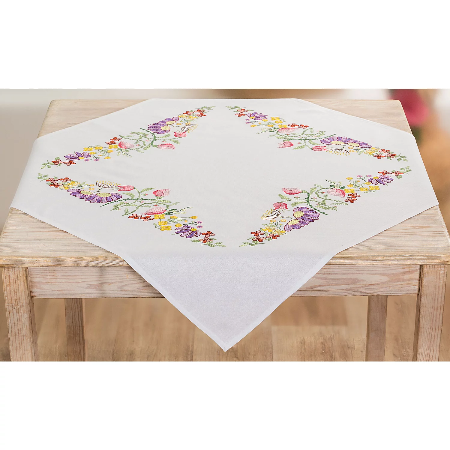 Nappe à broder "tulipes et autres