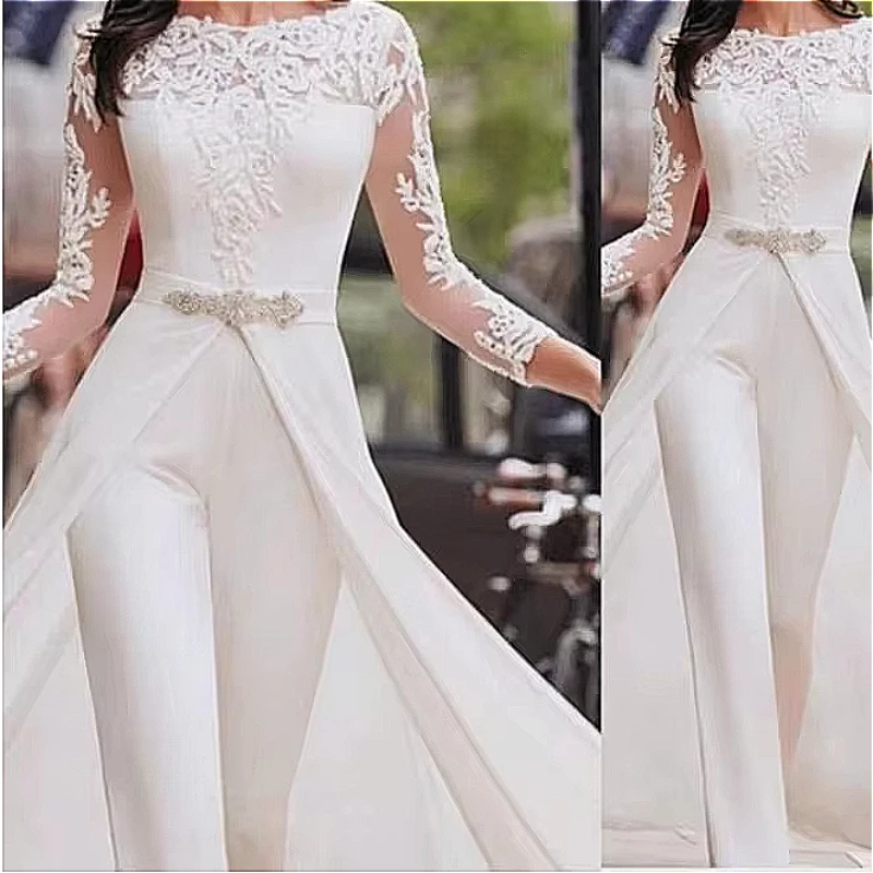 Elegante tuta bianca da donna tuta lunga intera senza spalline con scollo a barchetta piuma Y2k sexy festa di nozze notte pagliaccetti da sera
