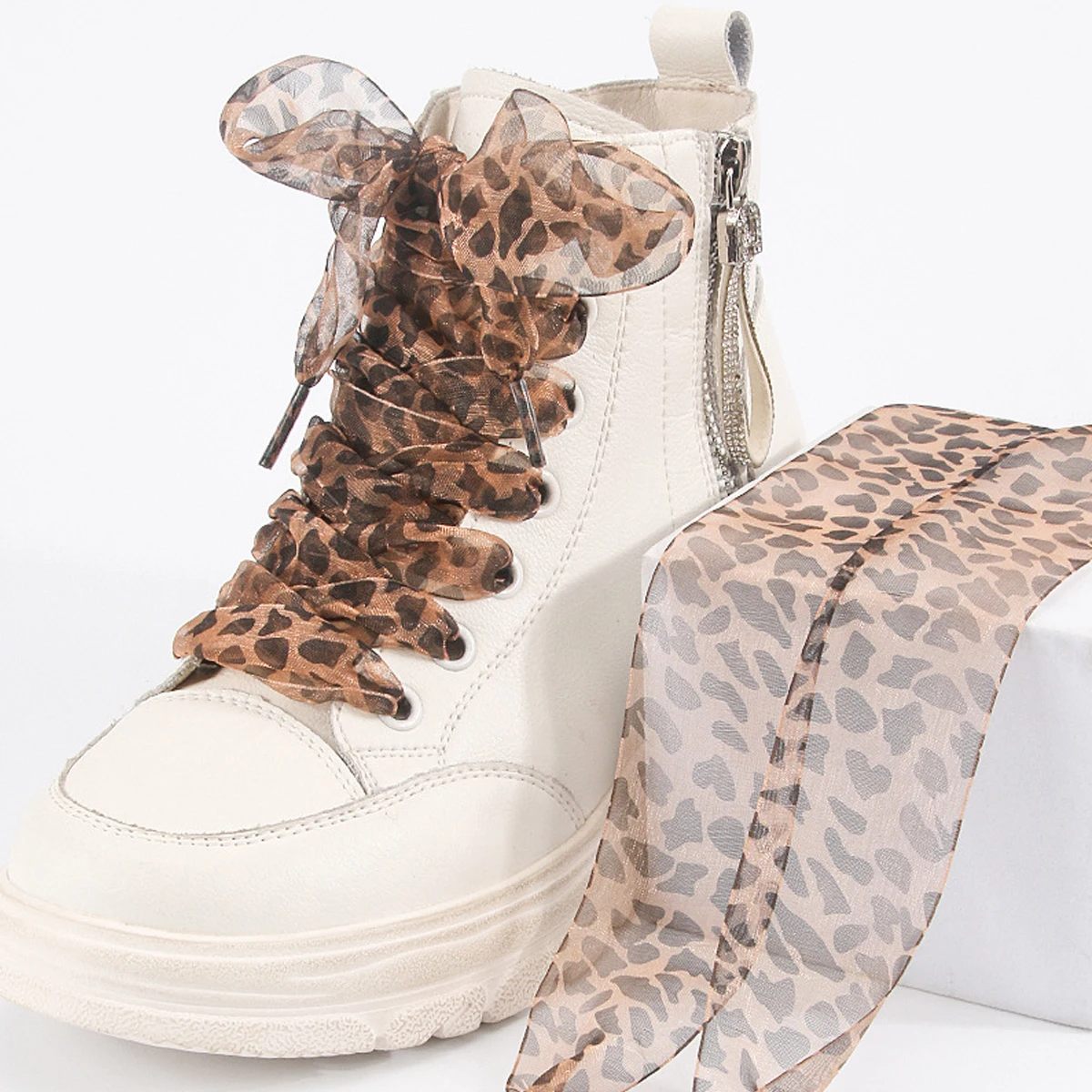 Organza Mode Leopardenmuster Exquisite Schnürsenkel für weiße Schuhe 2,5 cm breiter Seidensatin-Schnürsenkel für Leinwand-Turnschuhe Sportschuhe