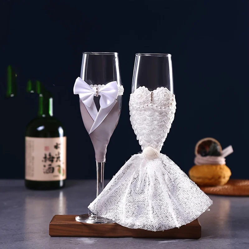 Delicate bicchieri da vino da sposa Stile abito da sposa Bicchieri da champagne Bicchieri romantici per il banchetto della sposa e dello sposo