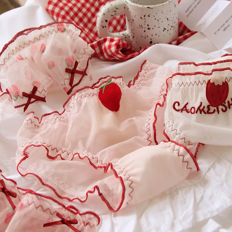 Rote Erdbeere süße Mesh-Unterwäsche Damen mittlere Taille Spitze transparent Sexy Höschen weiche atmungsaktive Rüschen süße Slips Dessous Image