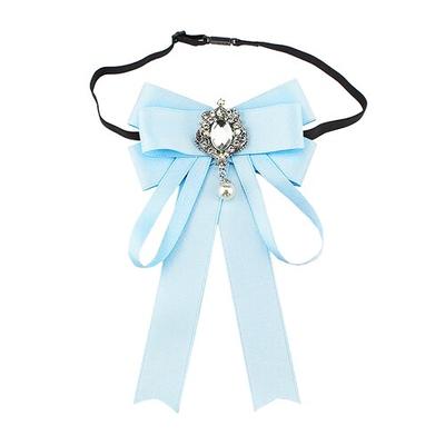 elegante papillon bordeaux con ciondolo gioiello – accessorio femminile in stile vittoriano per eventi formali, matrimoni e cosplay