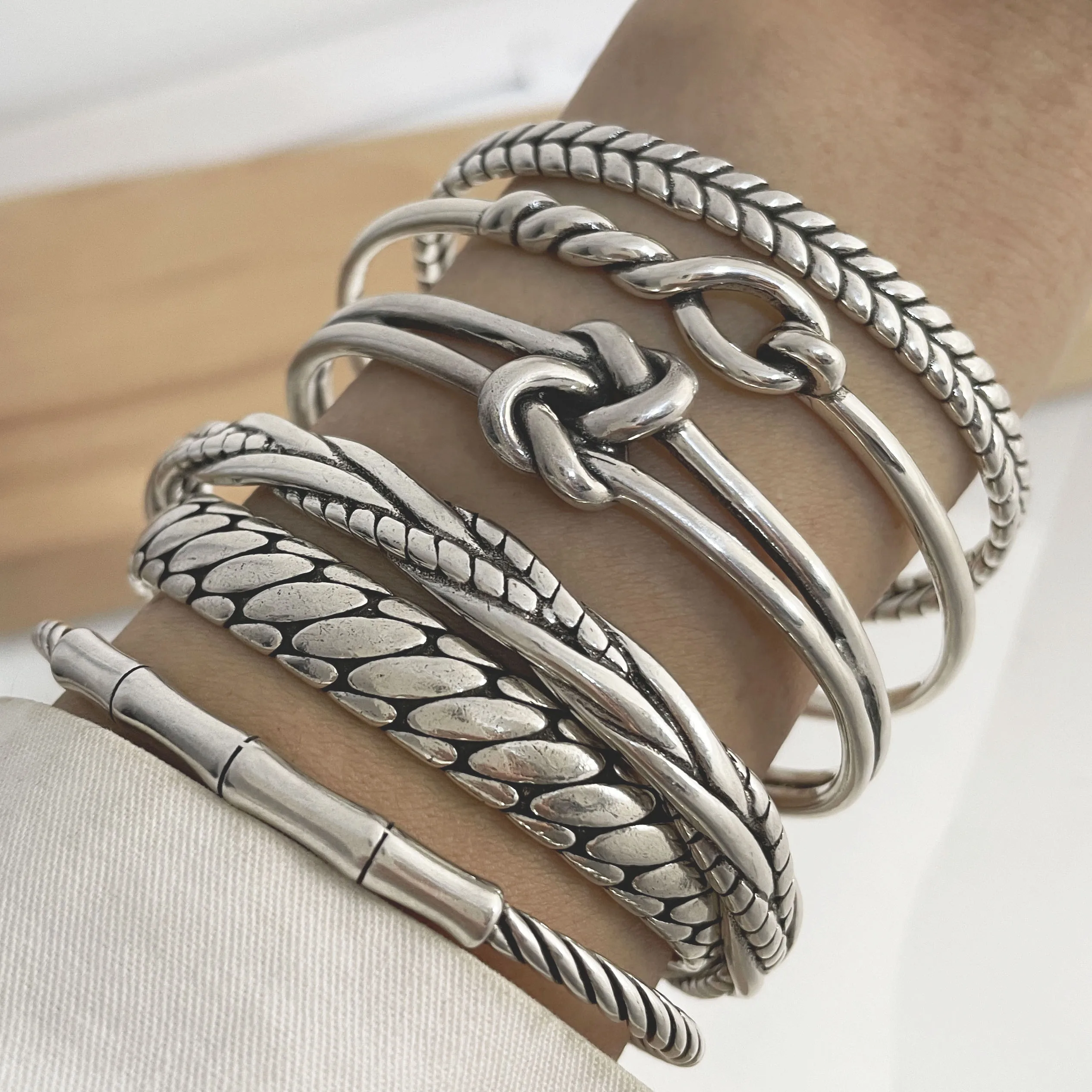Bracciale in metallo argento sterling massiccio 925 al 100% per donna Bracciale vintage fatto a mano con nodi retrò semplici, regalo di compleanno
