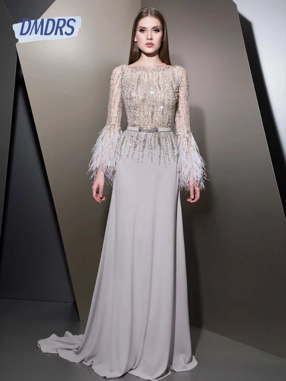 Illusion Boat Neck Evening Dress Classy Dubai Feathered Mother Of The Bride Dress Customized Long Sparkly Birthday Prom Gown