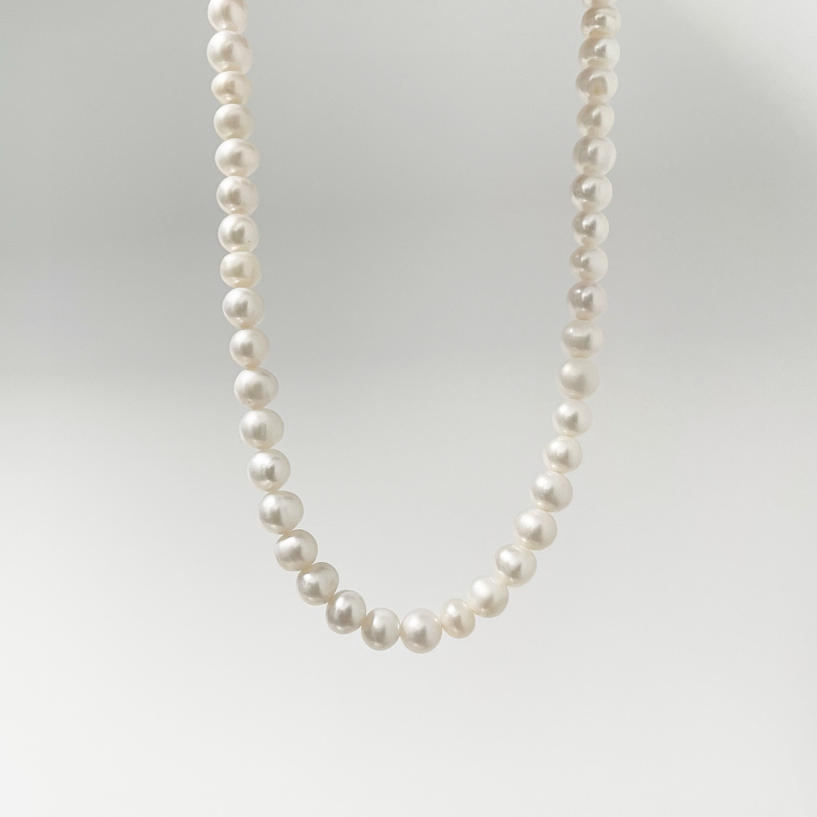 La collana di perle d'acqua dolce // Collana di perle, Collana girocollo di perle, Collana di perle reali, Collana di perle di perle, Collana di perli