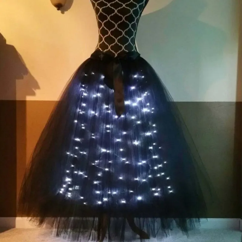 Jupe de danse LED pour femmes, maille noire et blanche, syllabe électrique lumineuse, Tutu longue, Costumes de spectacle sur scène, vêtements de danse, 2025