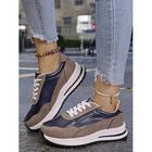 scarpe da ginnastica da corsa retrò verdi da donna con accenti metallici: scarpe leggere e comode per abbigliamento casual e attività all'aperto