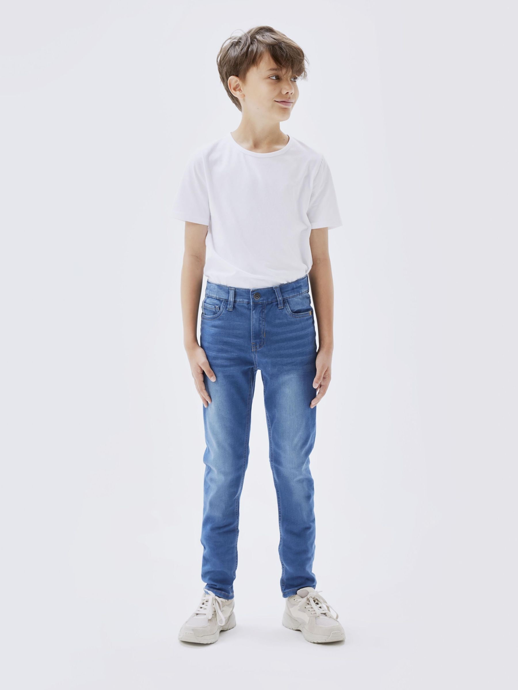 Stretch-Jeans NAME IT "NKMTHEO DNMCLAS PANT NOO", Jungen, Gr. 140, N-Gr, blau (medium, blau, denim), Denim/Jeans, Obermaterial: 41% Viskose, 31% Baumwolle, 25% Polyester, 3% Elasthan, Abriebeffekte, slim fit normal, Jeans 5-Pocket-Jeans Image