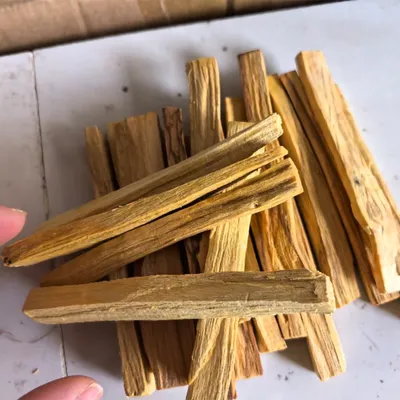 Palo Santo Sticks Wooden Aroma Diffuser Stick Purifying Healing Stress Relief Natural Crude Wood