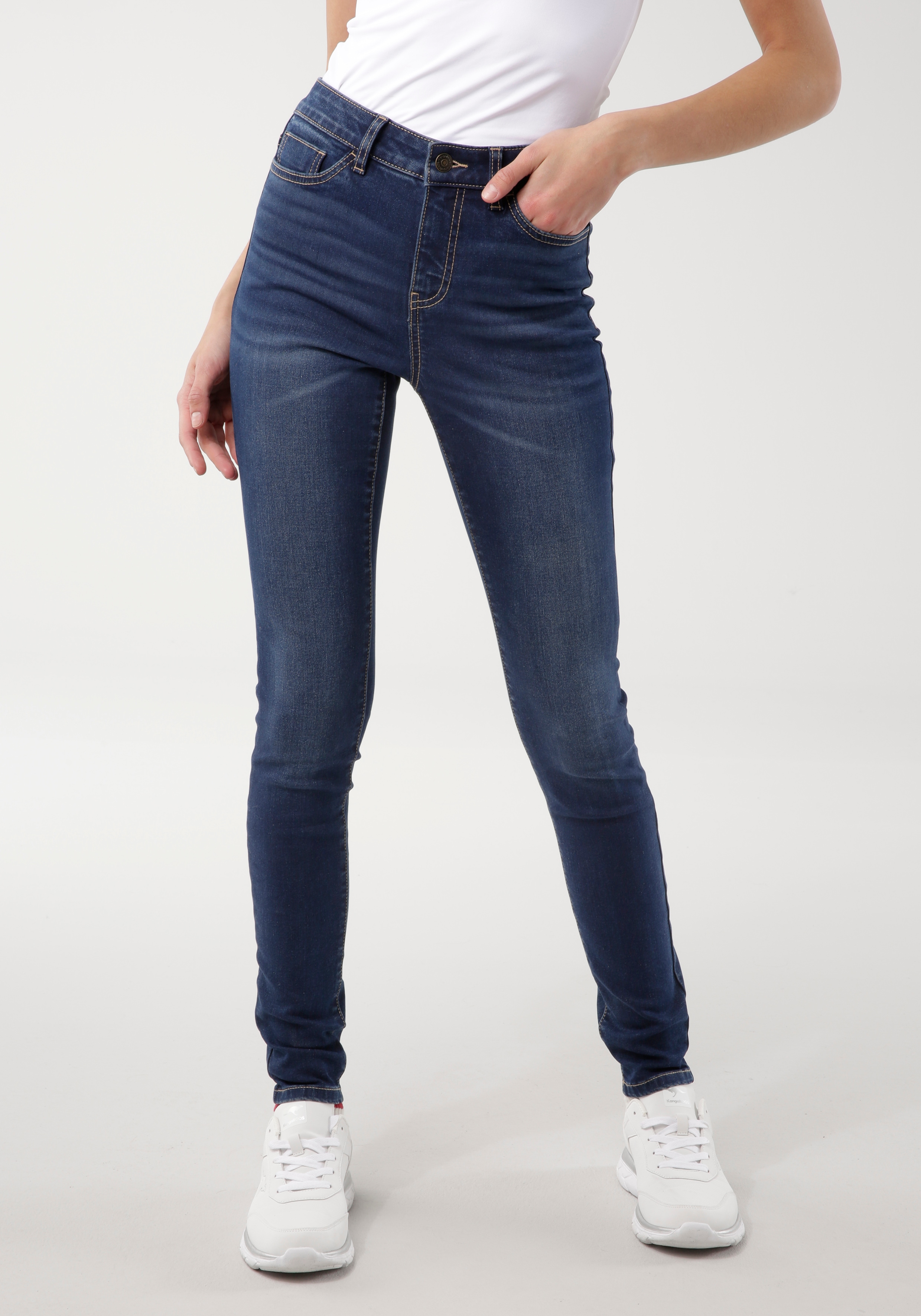 5-Pocket-Jeans KANGAROOS "SUPER SKINNY HIGH RISE", Damen, Gr. 48, N-Gr, blau (dunkelblau us), Denim/Jeans, Obermaterial: 67% Baumwolle, 21% Polyester, 10% Viskose, 2% Elasthan, Abriebeffekte, Basic, skinny fit knöchellang, Jeans 5-Pocket-Jeans,...