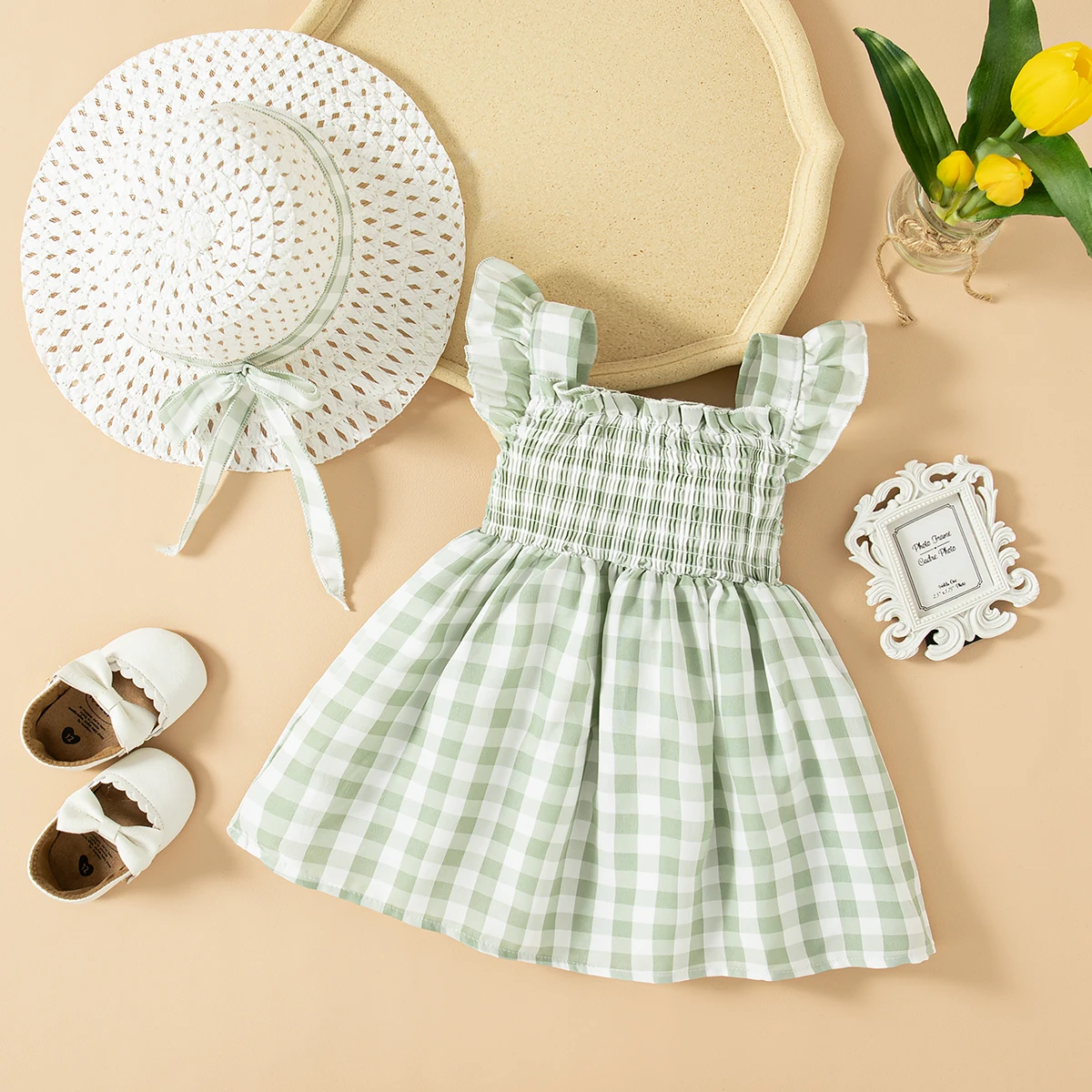 2-teiliges Set aus Kinderkleidung für Mädchen, Sommerstil, quadratisches Gitter, kleines Kleid mit fliegenden Ärmeln, Baby-Freizeitkleid, Mütze im Lieferumfang enthalten Image