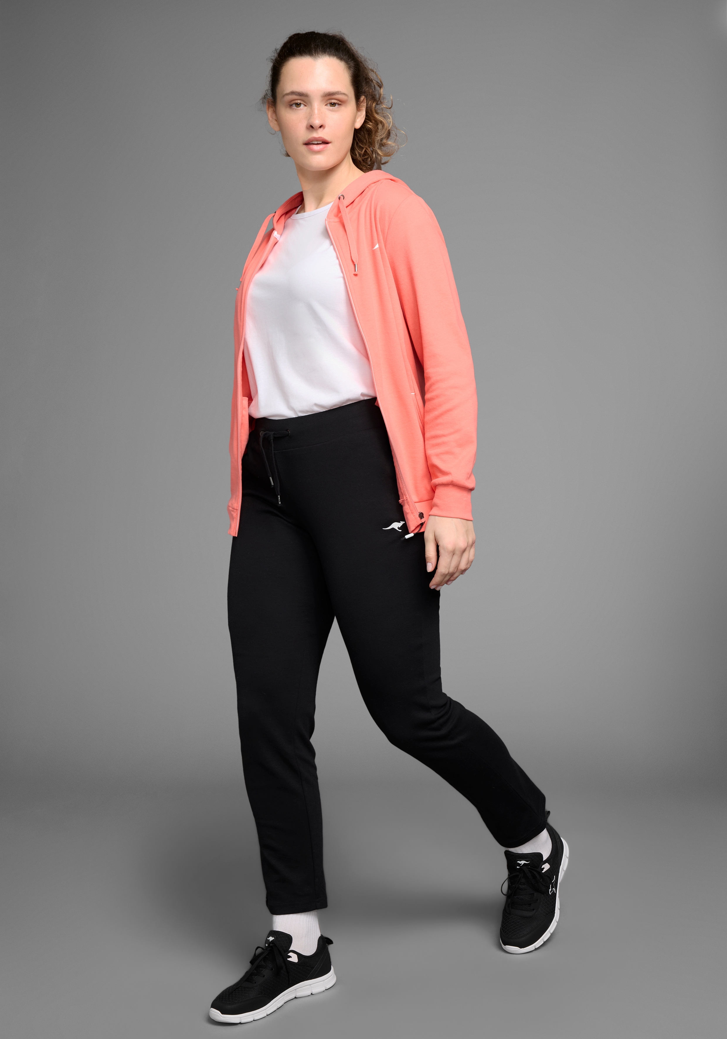 Jogginganzug KANGAROOS, Damen, Gr. 42, rot (coral), Interlock, Obermaterial: 60% Baumwolle, 40% Polyester, figurumspielend, Sportanzüge Jogginganzug, Große Größen