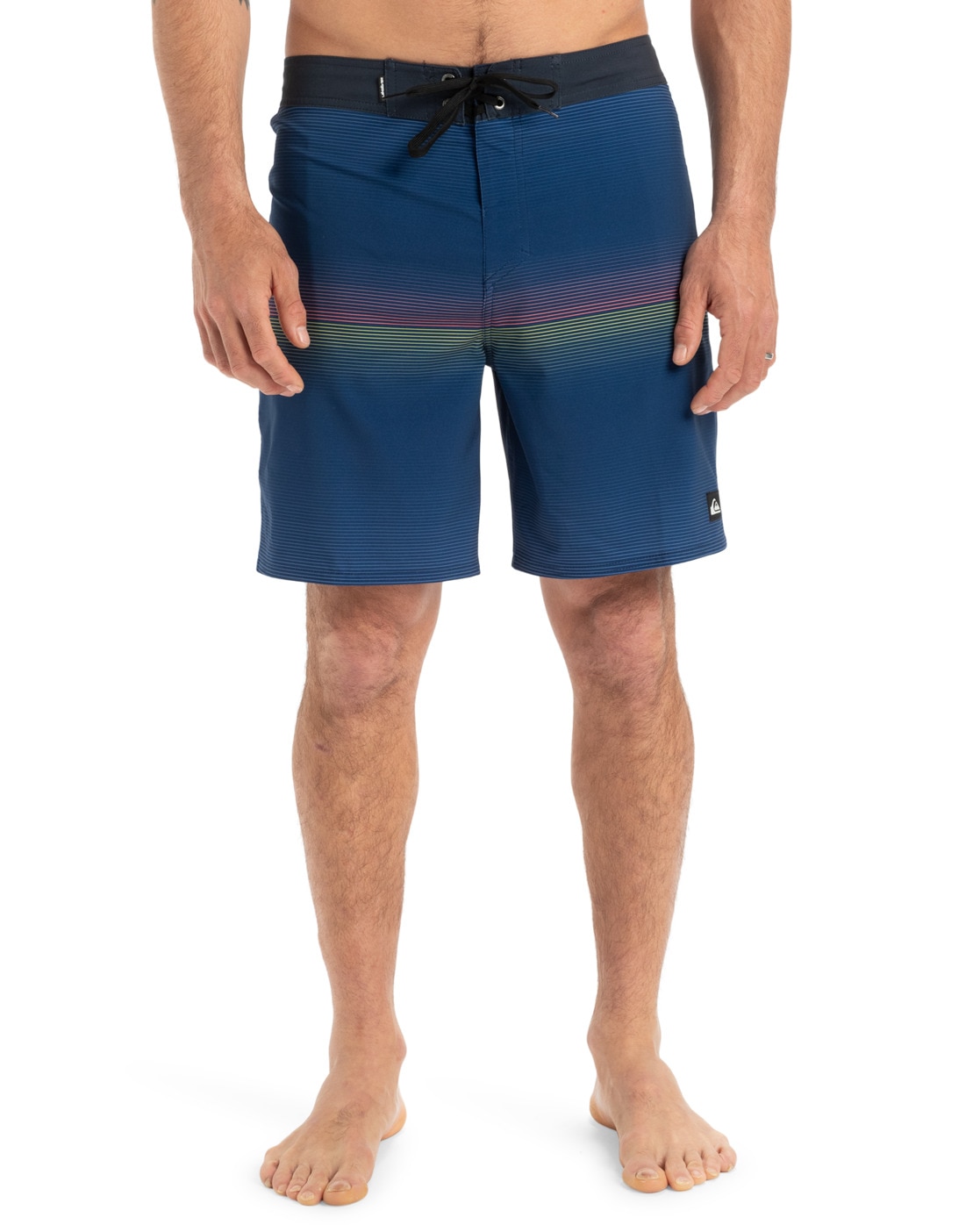 Boardshorts QUIKSILVER "Surfsilk Straight Leg 18", Herren, Gr. 33ML, blau (estate blau connect), [Hauptstoff] 88% recyceltes Polyester, 12% Elasthan, Hosen Image