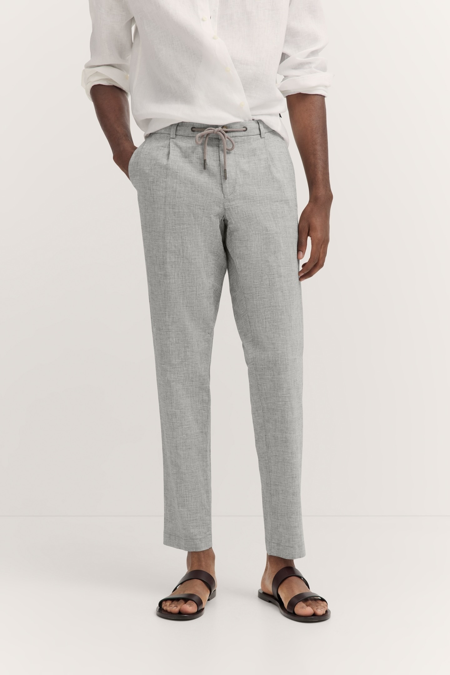 Bundfaltenhose BUGATTI, Herren, Gr. 36, Länge 34, grau (270, dunkelgrau), 56% Baumwolle, 42% Leinen, 2% Elasthan, unifarben, gerade, unten schmal, Hosen, mit Baumwoll-Leinen-Mix