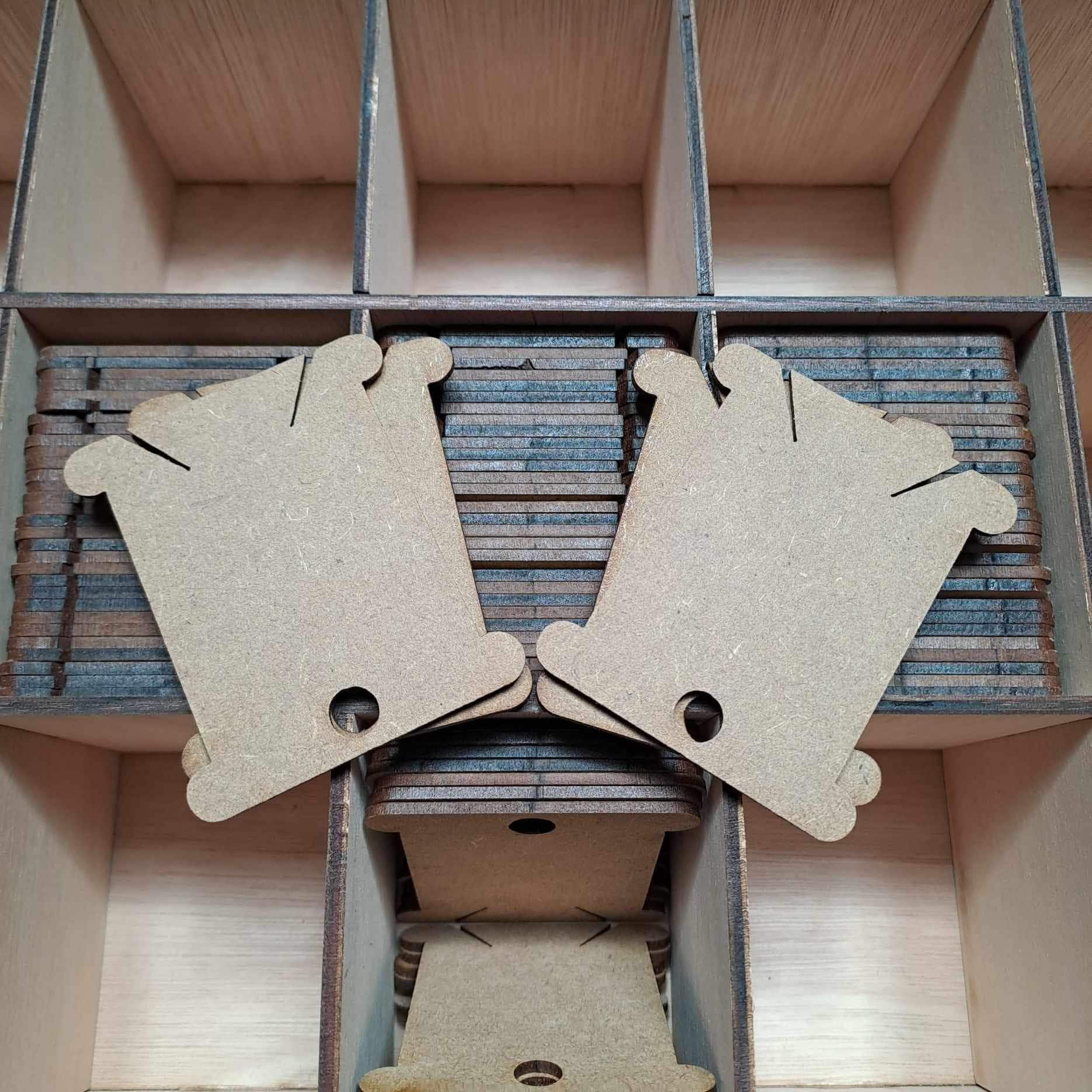 Porta rocchetti per filo da ricamo, Porta rocchetti per ricamo, Porta rocchetti per filo, Rocchetti, Porta rocchetti per filo, Rocchetti in legno, Reg