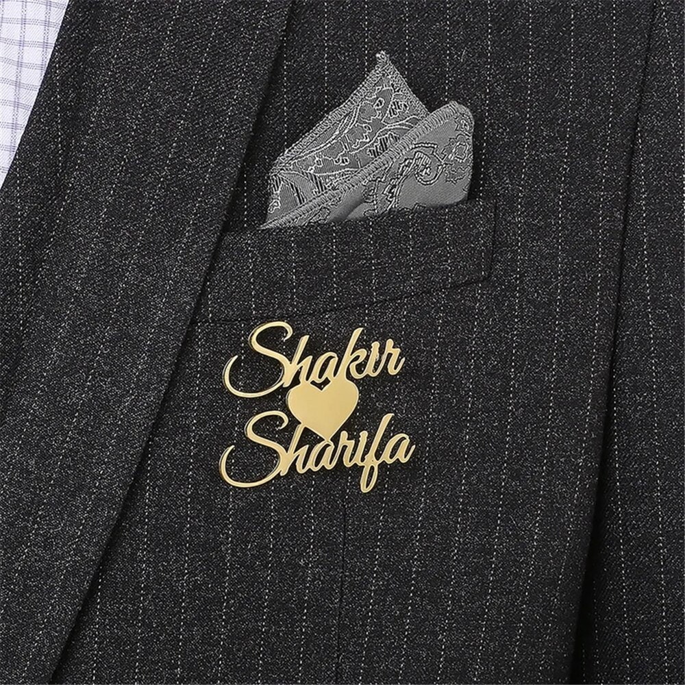 Spilla con doppio nome * Spilla con nome personalizzato * Spilla con nome decorativo * Spilla con spilla di sicurezza * Spilla personalizzata.