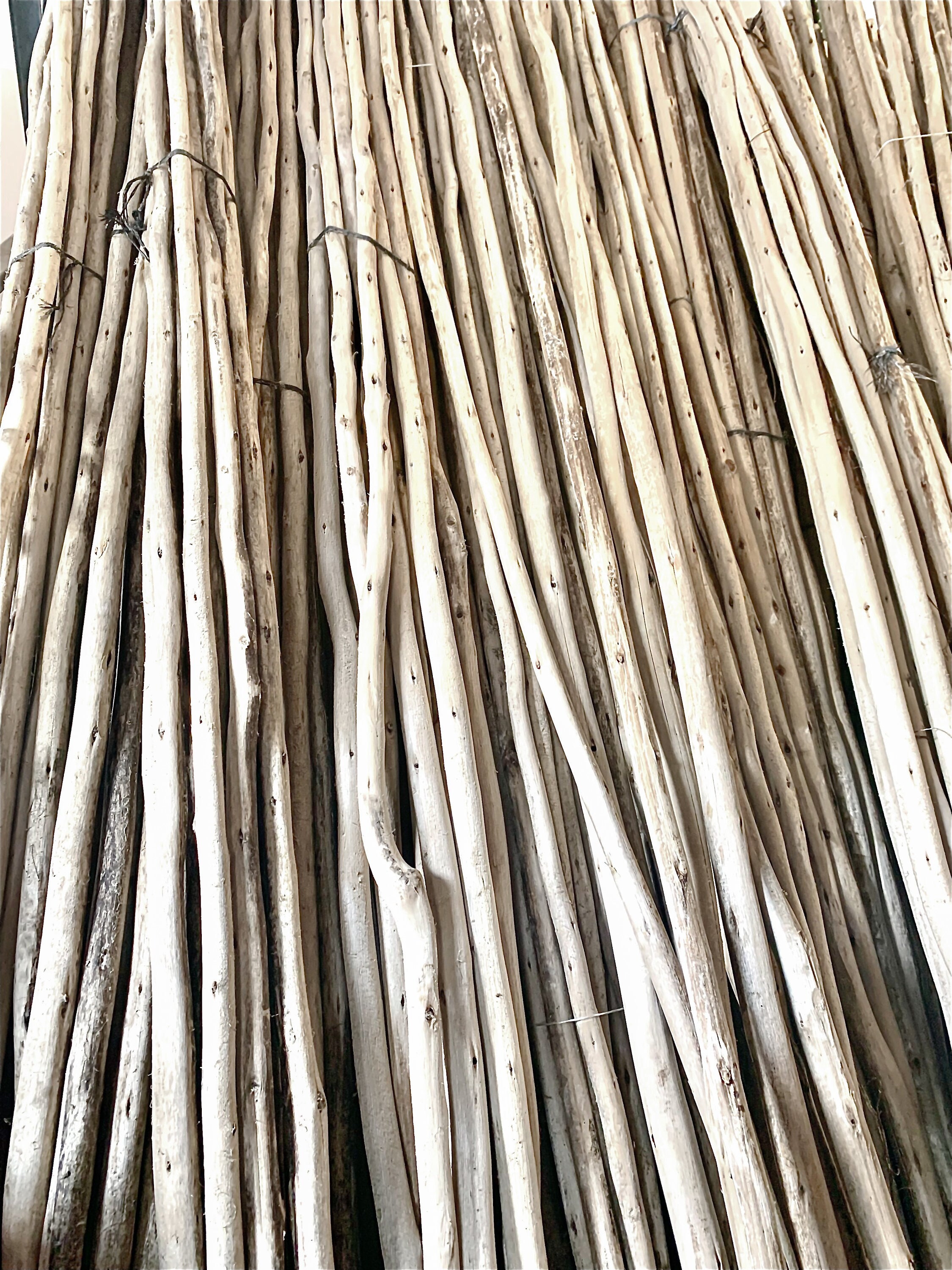Tre pali da 4 piedi, legno di eucalipto, legni, legni sfusi, palo Macrame, tassello di legno, ramo, ramo di legni, forniture Macrame, bastone da 4 pie