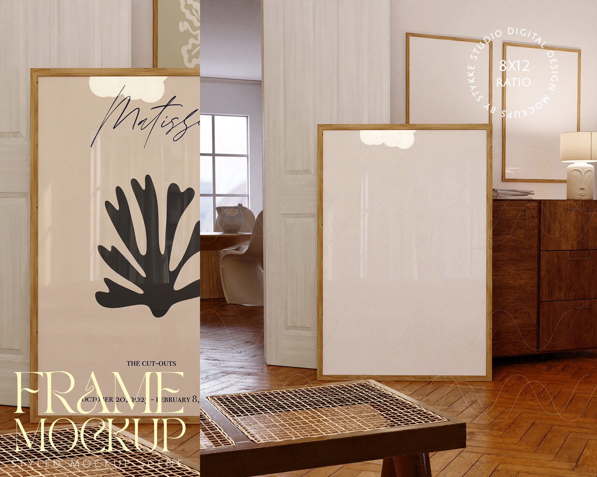 mockup di tre cornici, scena di mockup di interni, set di tre, mockup di cornici in legno, cornice digitale, mockup di cornice con riflesso, mockup di