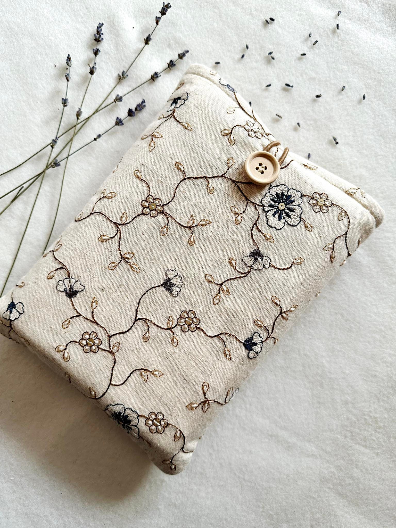 Custodia per libri ricamata, copertina imbottita per libri, borsa per libri, custodia floreale per libri, accessori per libri, regalo per amanti dei l